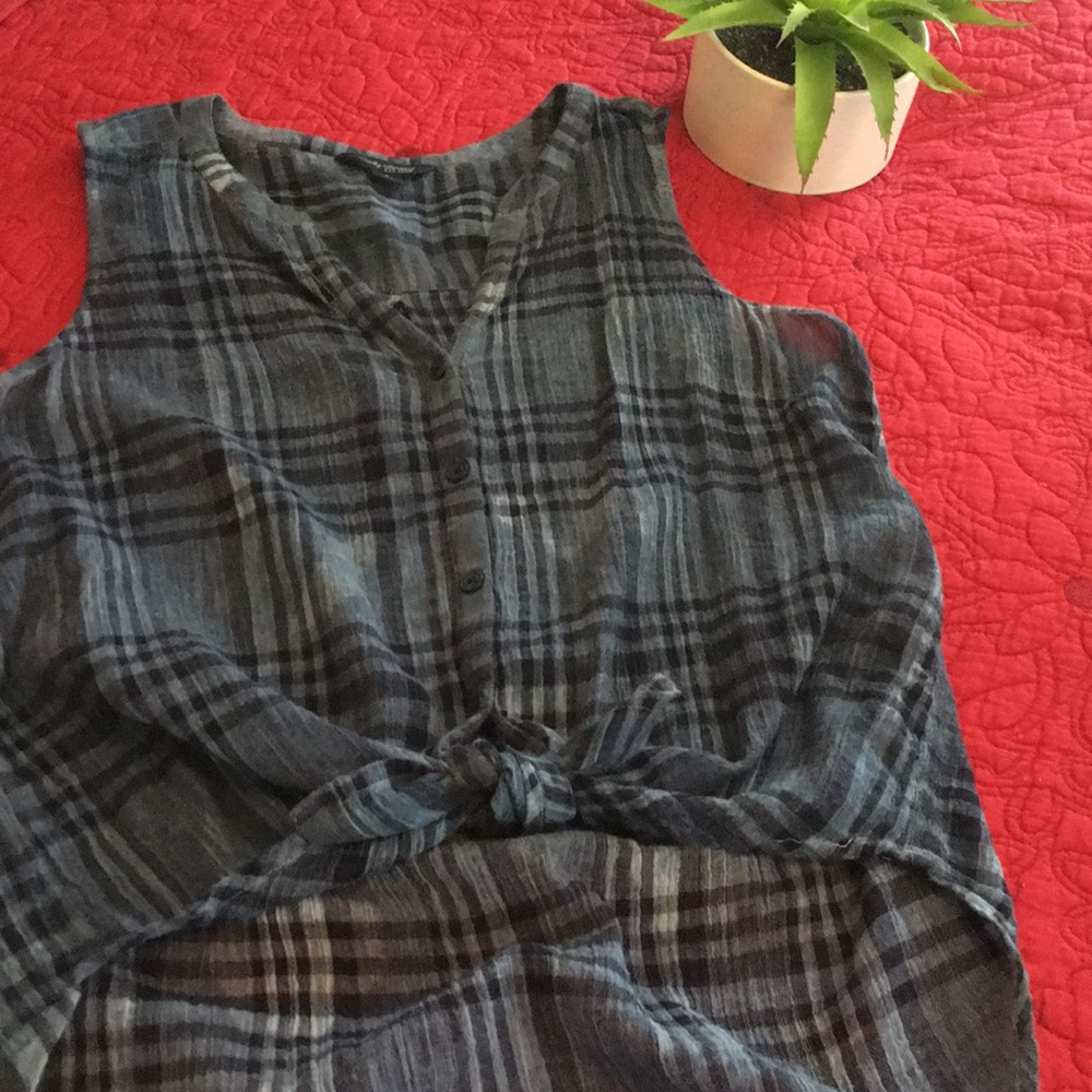 Lucky Brand Plaid Top Tie or Tuck